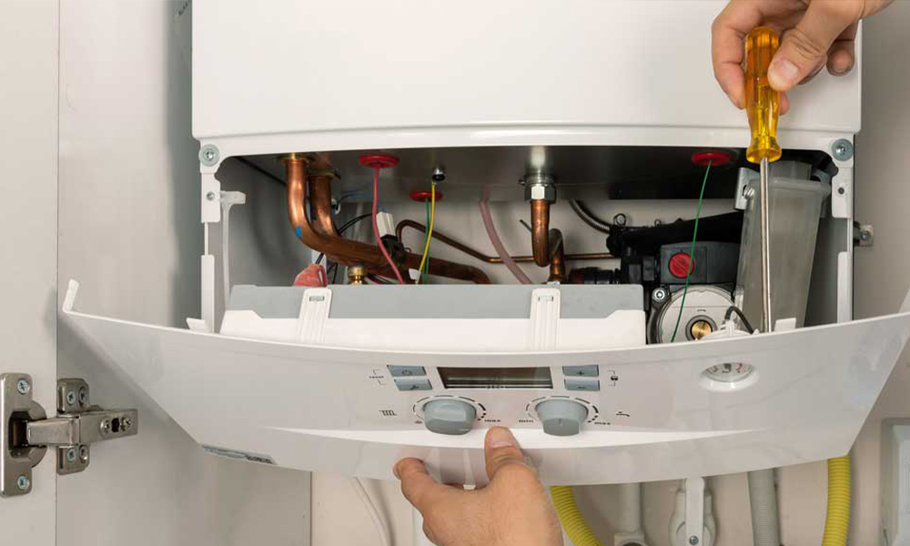 Konak doğalgaz tesisatı firmaları ve kombi tesisatı Konak bölgesinde doğru firma seçimi için detaylı karşılaştırma rehberi